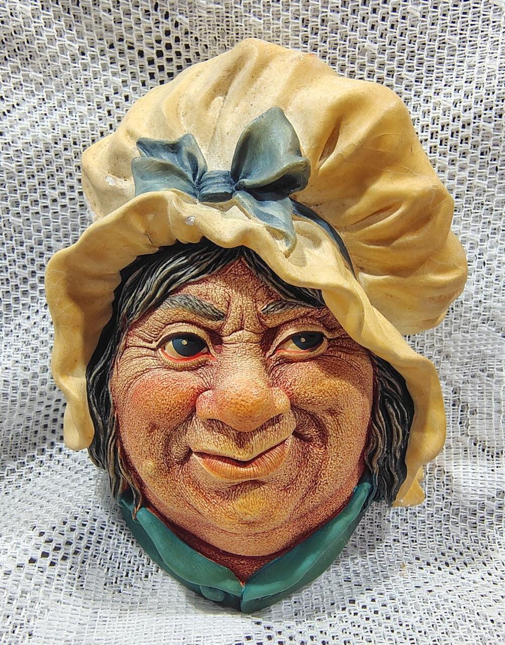 Vintage BOSSONS England ChalkWare Wall Hanging Head (G)